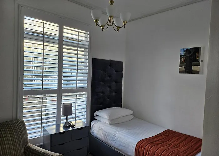 Hotel 63 Londra